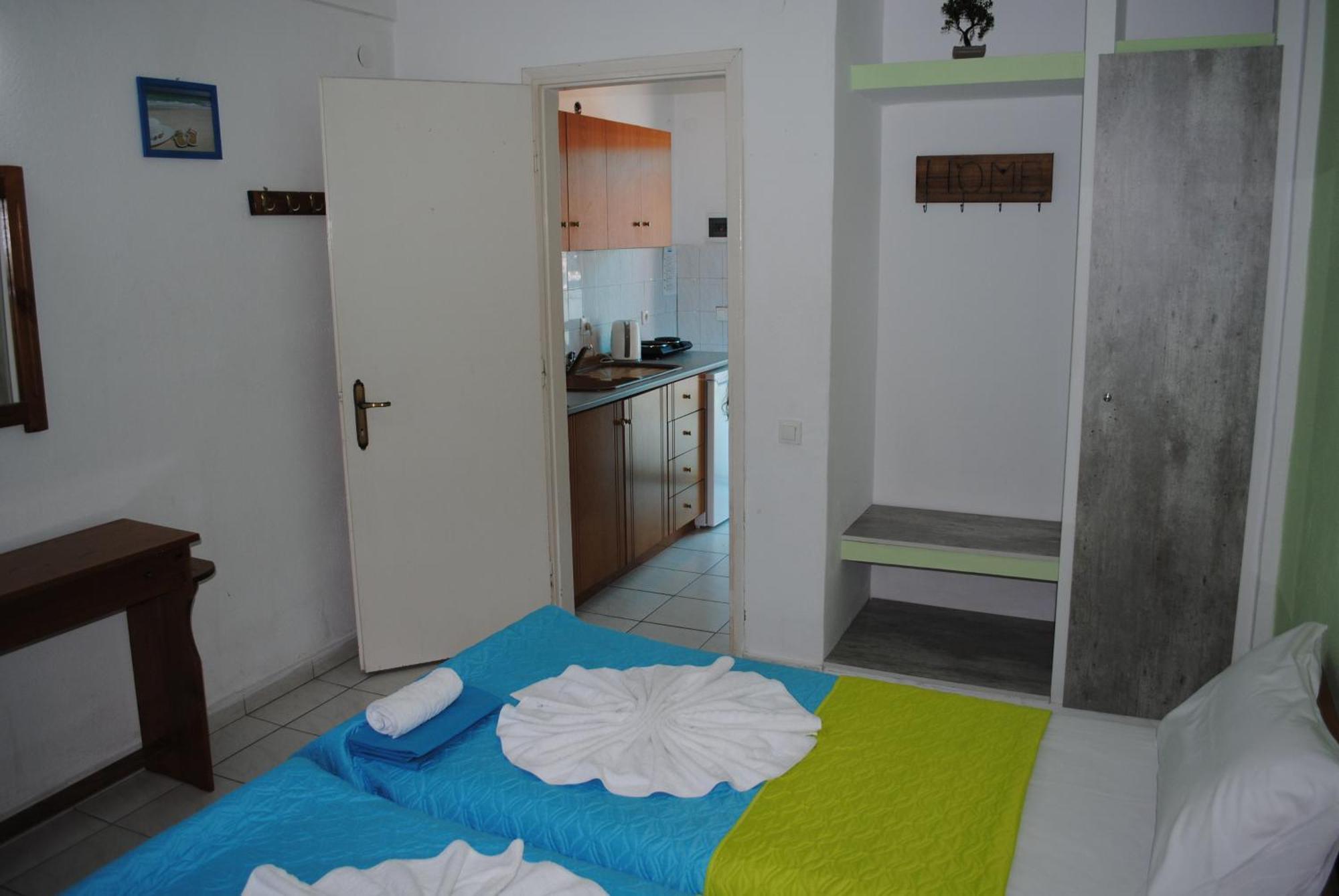 Artemis Apartments Paralia Dionysiou Exterior foto