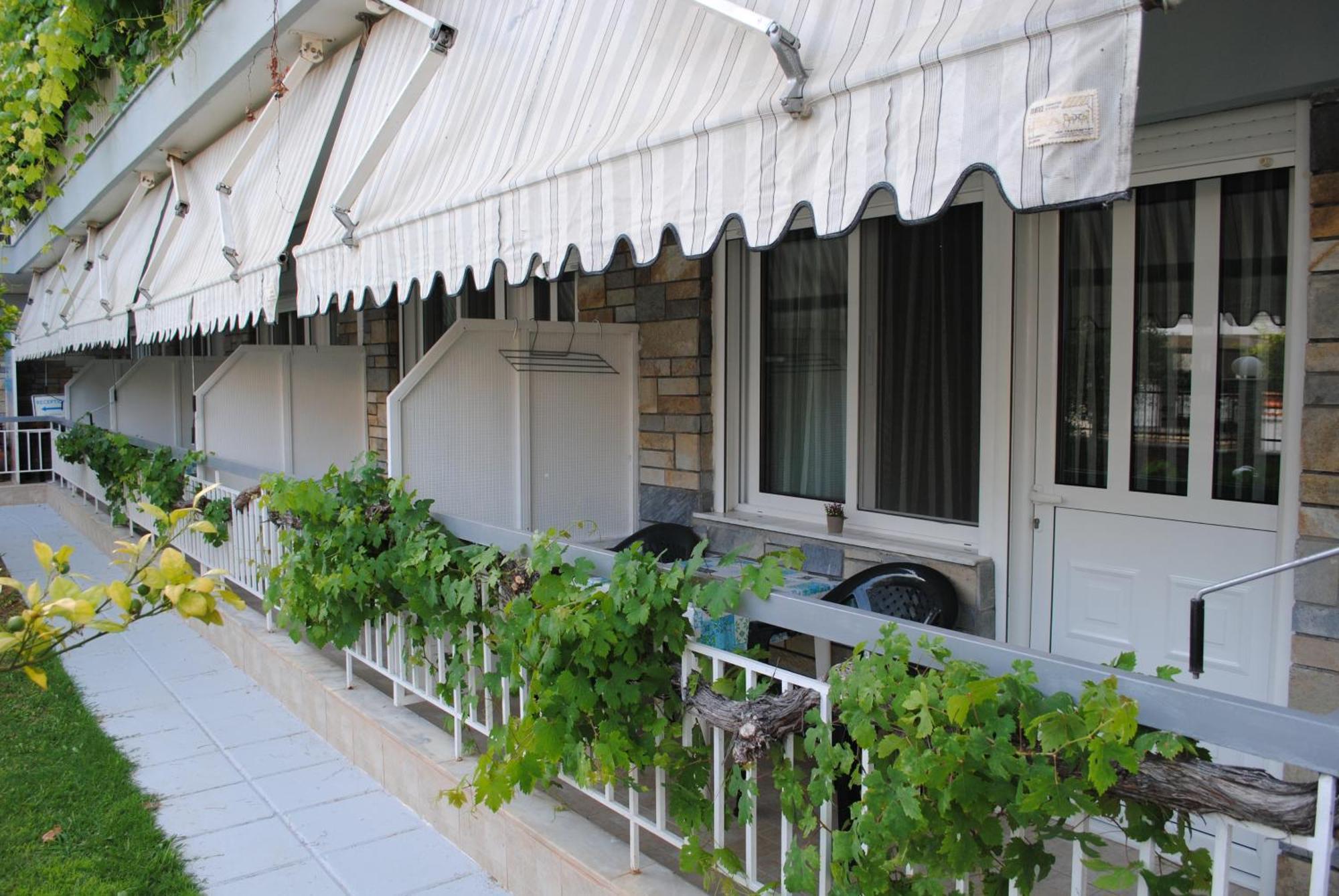Artemis Apartments Paralia Dionysiou Exterior foto
