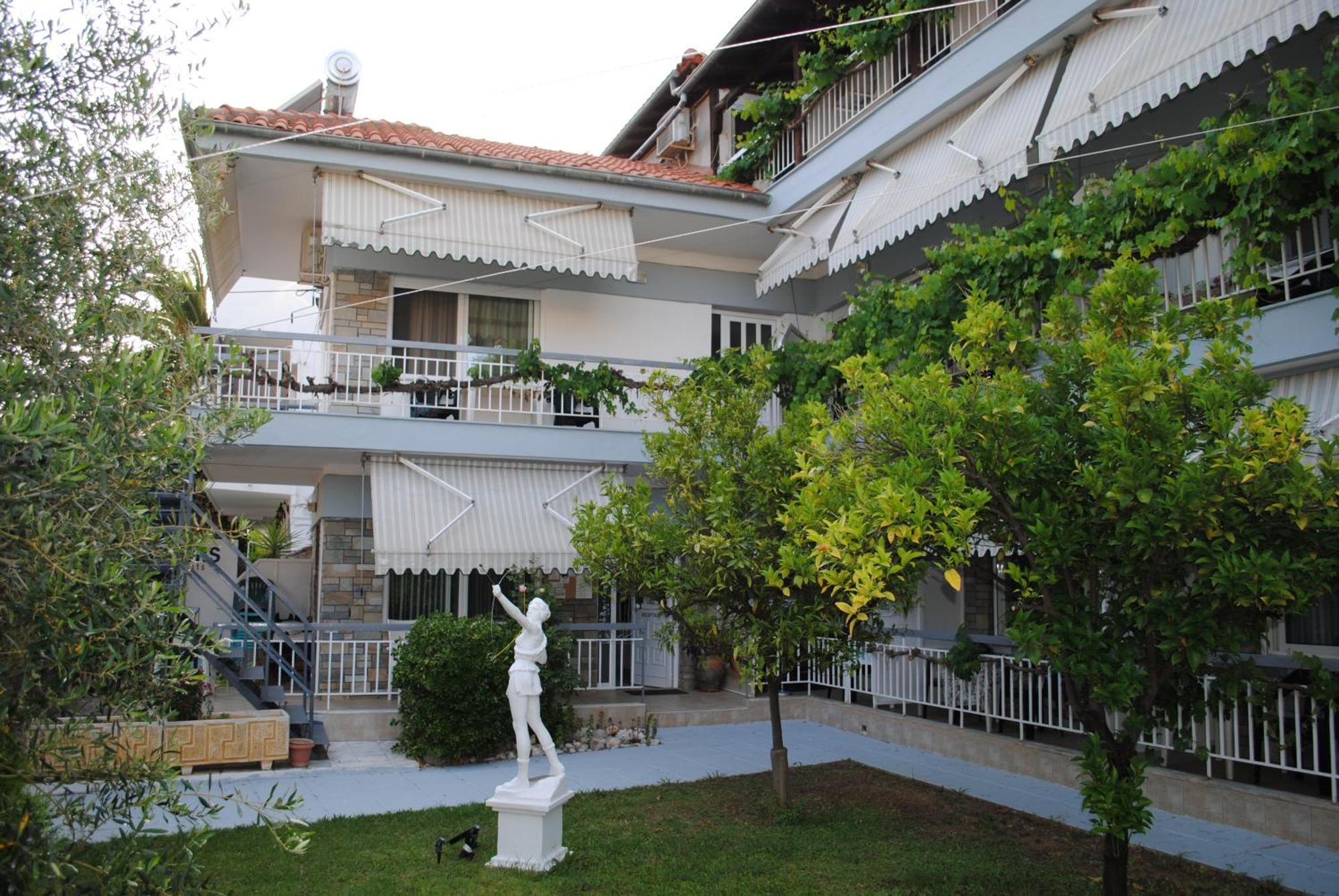 Artemis Apartments Paralia Dionysiou Exterior foto