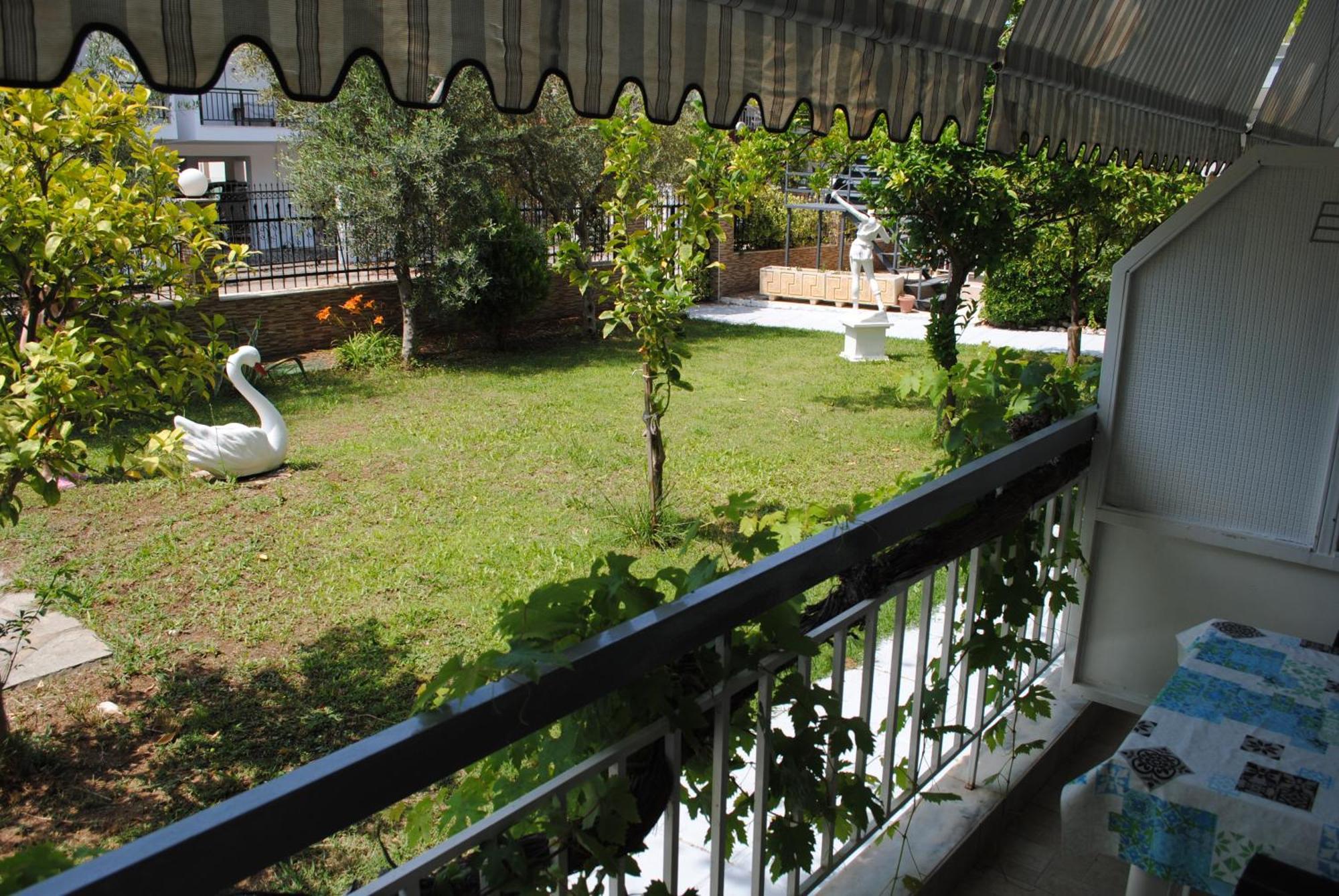 Artemis Apartments Paralia Dionysiou Exterior foto